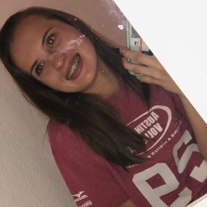 Meet your Posher, Cierra